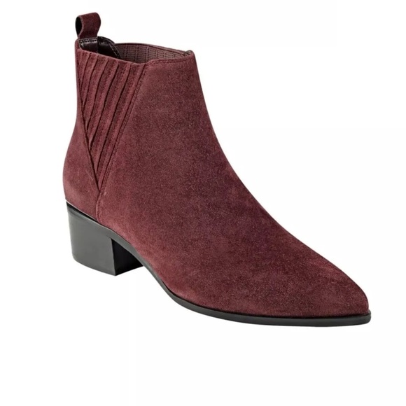 $135 Guess Women’s Safarri Chelsea Leather Booties Dark Red Suede - Picture 2 of 4